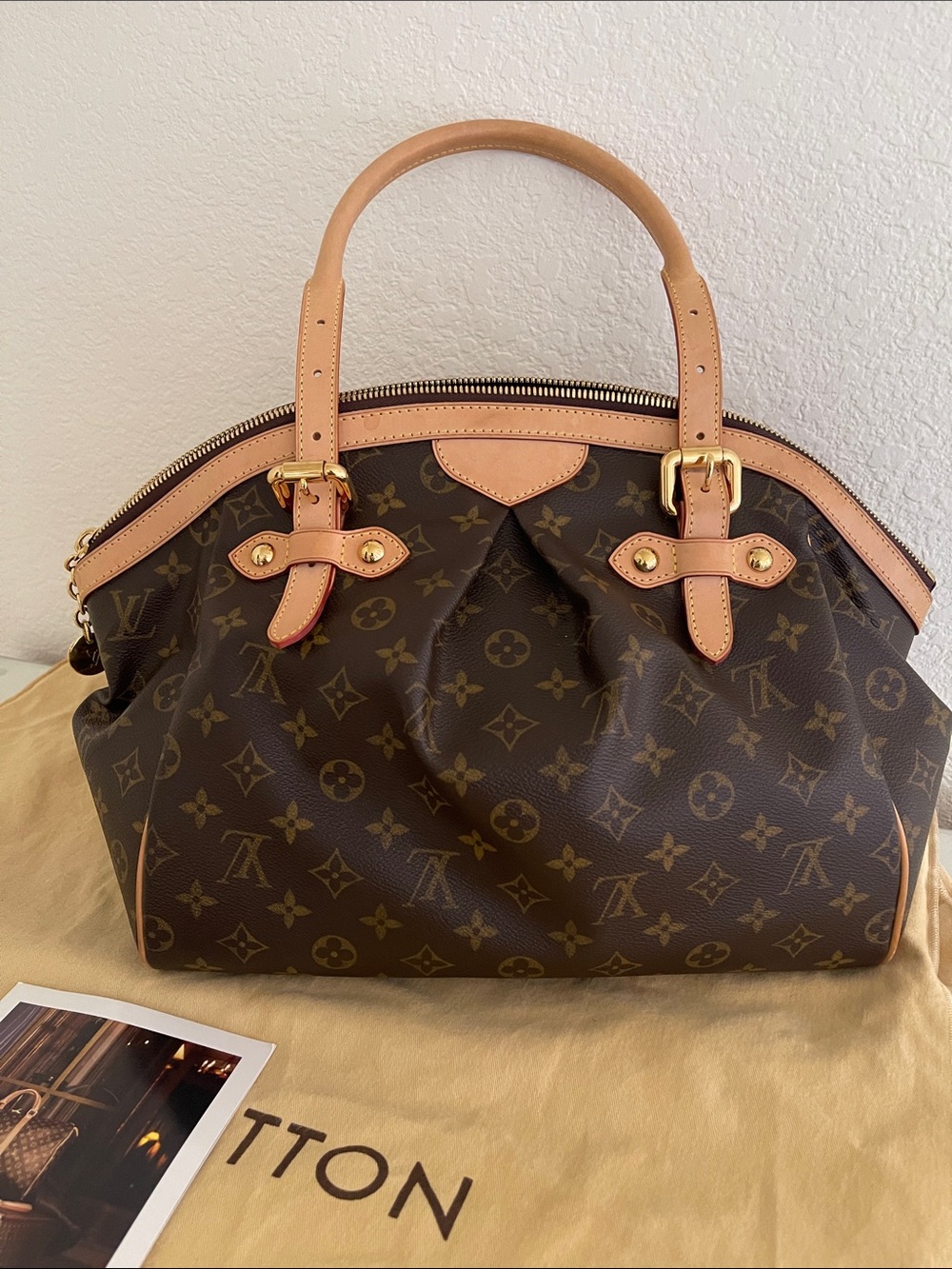 LOUIS VUITTON TIVOLI GM BAG
AUTHENTIC - Picture 3 of 17